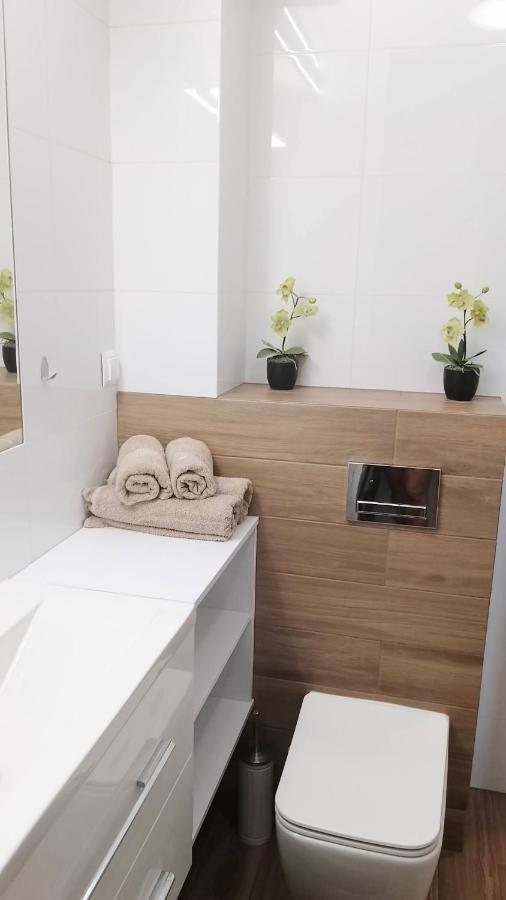 Apartament Zalesie Z Tarasem Любин Экстерьер фото